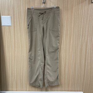 The North Face Khaki Pants Size 2